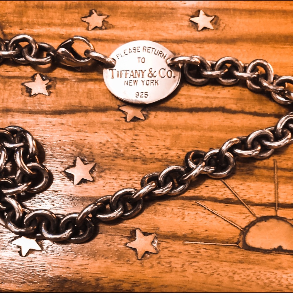 Tiffany & Co Return to Tiffany Oval Tag Choker
